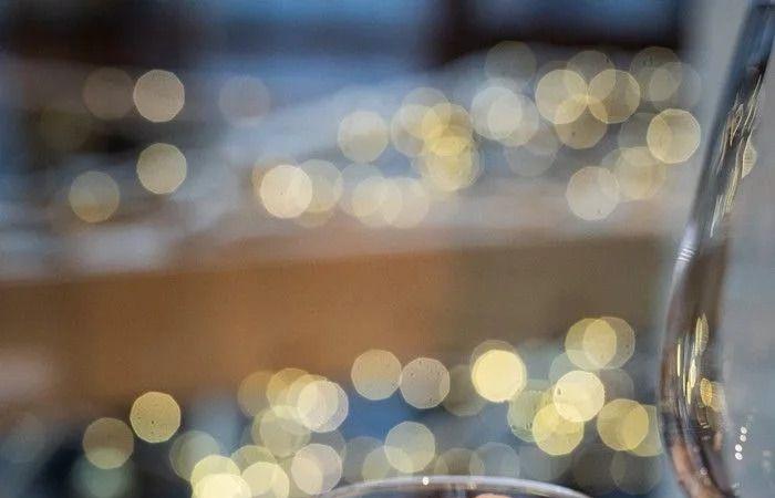 Here's
      where
      to
      sip
      a
      Christmas
      cocktail
      in
      Vancouver