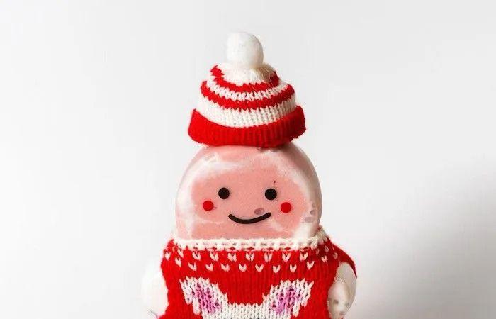 Here's
      where
      to
      sip
      a
      Christmas
      cocktail
      in
      Vancouver