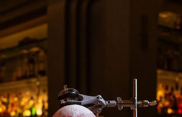 Here's
      where
      to
      sip
      a
      Christmas
      cocktail
      in
      Vancouver