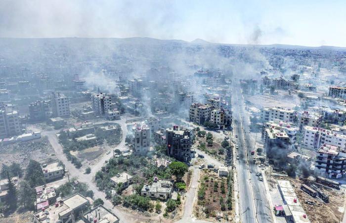 محافظ
      السويداء
      يدعو
      «مشايخها
      وأهل
      الوقار
      فيها»
      إلى
      ردع
      العابثين
      «بأمنها
      واستقرارها»