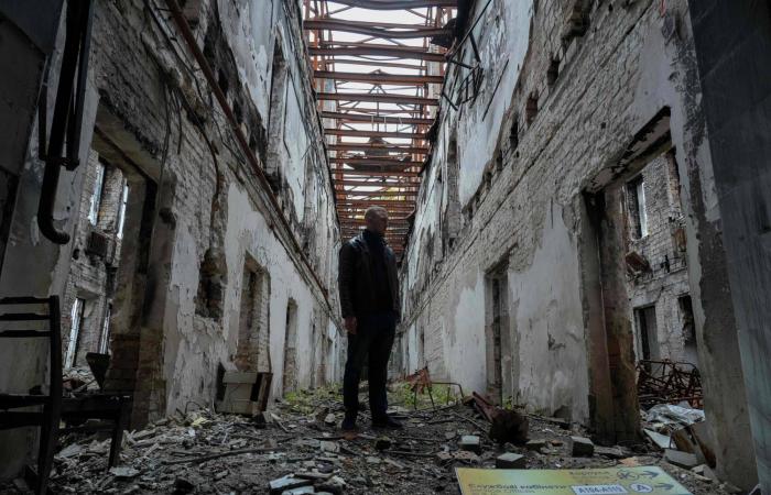 ماكرون
      يمضي
      يومين
      من
      عطلة
      الميلاد
      مع
      القوات
      الفرنسية
      في
      الإمارات