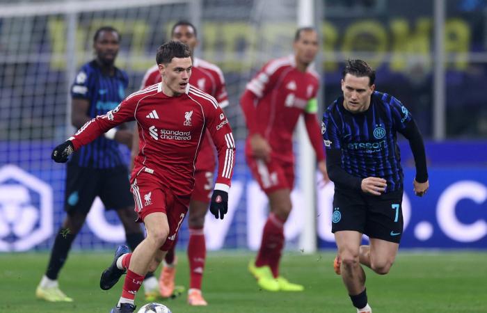 «اليويفا»
      يعاقب
      البايرن
      بغرامة
      116
      ألف
      يورو
      وإغلاق
      جزئي
      لملعبه