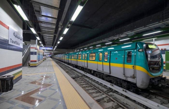 جدل
      وانقسام
      «سوشيالي»
      حول
      تعنيف
      مُسن
      مصري
      لفتاة
      بسبب
      «وضعية
      جلوسها»