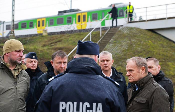 مسؤولون
      غربيون:
      روسيا
      تحاول
      إغراق
      أوروبا
      بحملة
      تخريب
      واسعة