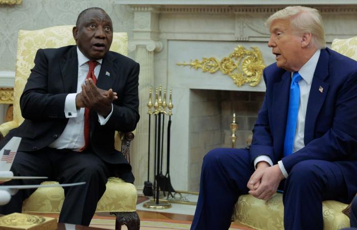 جنوب إفريقيا تحتجز موظفين حكوميين أمريكيين لفترة وجيزة وسط علاقات متوترة