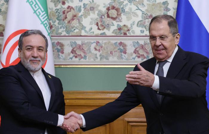 تحذيرات
      إسرائيلية
      من
      «رسائل
      نصية
      خبيثة»
      لتجنيد
      جواسيس
      لإيران