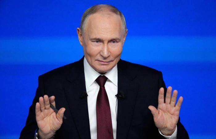 بوتين:
      قدمنا
      تنازلات
      مهمة
      والكرة
      في
      ملعب
      الأطراف
      الأخرى