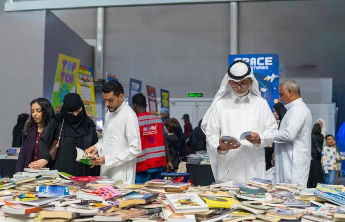 مصر:
      تصريحات
      نقيب
      الفلاحين
      عن
      فوائد
      «دود
      المش»
      تخطف
      الاهتمام