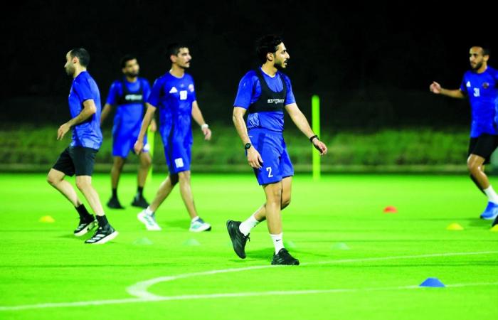 انطلاق المعسكر الشتوي لحكام النخبة