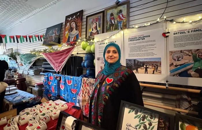 How
      Gazans
      in
      Hamilton
      keep
      traditions
      alive
      while
      helping
      people
      in
      their
      homeland