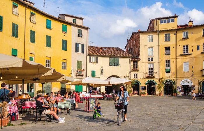 لماذا لا تمتلك أمريكا المزيد من الساحات العامة على الطراز الأوروبي؟