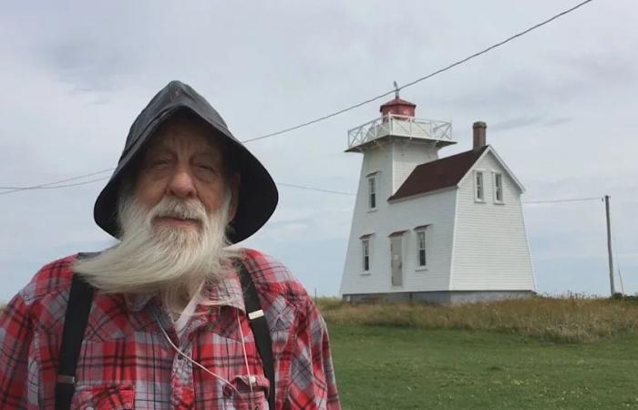 Well-known
      retired
      fisherman
      Emard
      Court
      celebrates
      102nd
      birthday