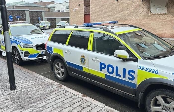 نسخة من القرآن الكريم مثقوبة بالرصاص في اعتداء عنصري على مسجد بالسويد