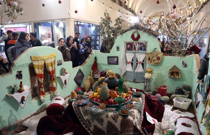 عيد
      «يلدا»
      العريق
      في
      إيران
      تحت
      ضغط
      الغلاء
      والركود