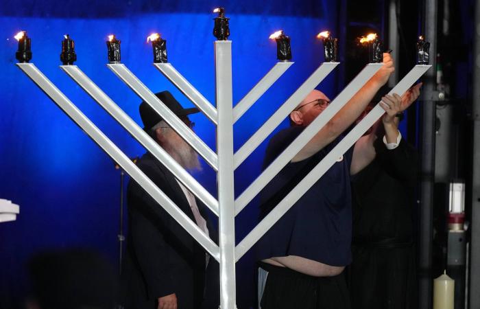 التنجيم
      والطقوس
      الغامضة
      تتنبأ
      بمستقبل
      الانتخابات
      في
      بورما