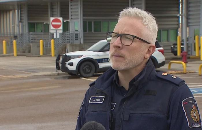 1
      year
      ago,
      Alberta’s
      premier
      sought
      to
      lock
      down
      a
      ‘leaky’
      border.
      Here’s
      what’s
      happened
      since