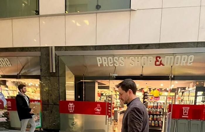 Toni
      Comín:
      Meet
      the
      'ghost'
      MEP
      living
      in
      legal
      limbo