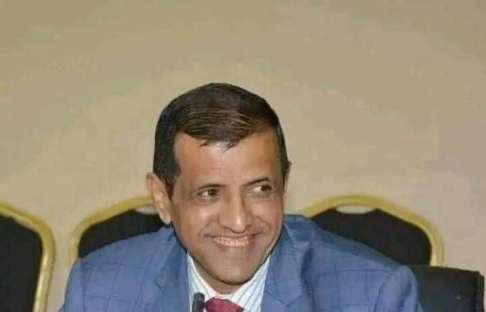 «حارس
      قضائي»
      حوثي
      يصادر
      أملاك
      أمين
      عام
      «مؤتمر
      صنعاء»