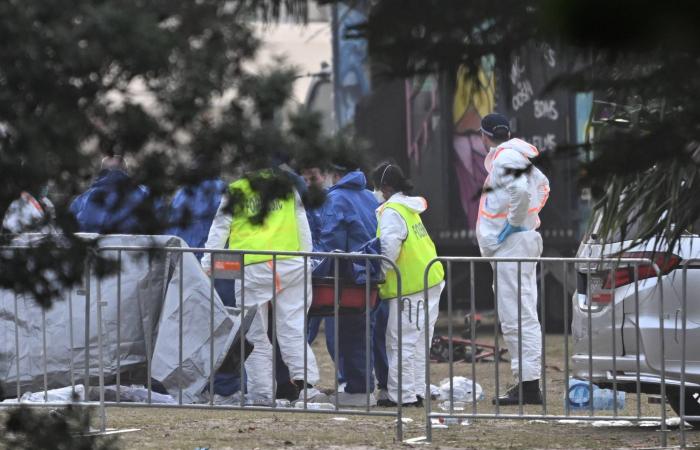 الشرطة
      الأسترالية
      تعلن
      نقل
      منفذ
      «هجوم
      سيدني»
      من
      المستشفى
      إلى
      السجن