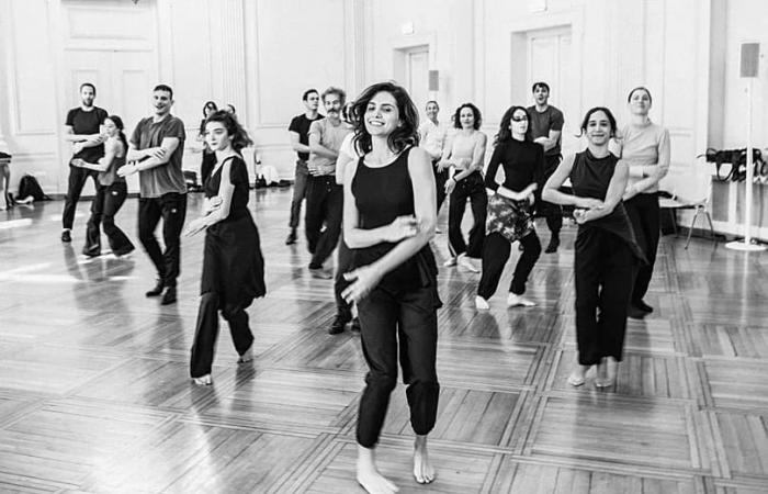 'Kontakthof':
      Greece
      revives
      Pina
      Bausch
      at
      its
      National
      Theatre