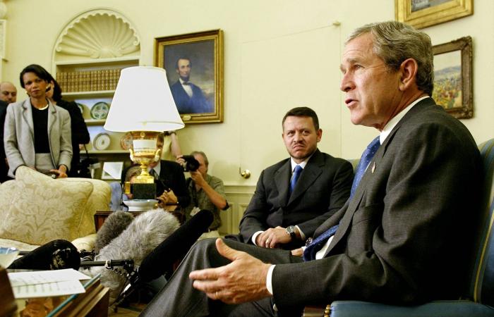 واشنطن
      تتدخل
      لتهدئة
      الاشتباكات
      بين
      «قسد»
      والأمن
      السوري