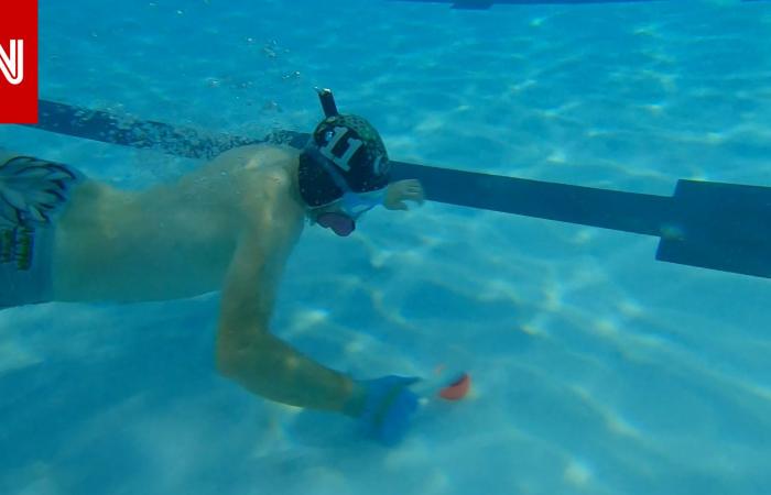 متابعة: لعبة هوكي الجليد ولكن تحت الماء.. شاهد كيف