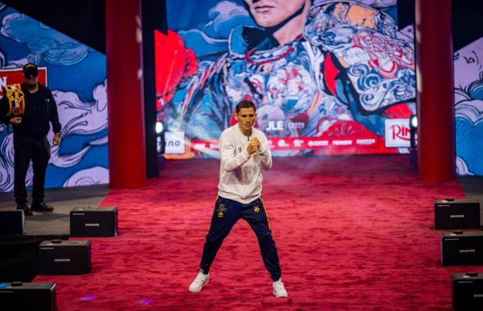 زخم
      عالمي
      في
      «بوليفارد
      سيتي»
      مع
      افتتاح
      أسبوع
      نزال
      «ليلة
      الساموراي»