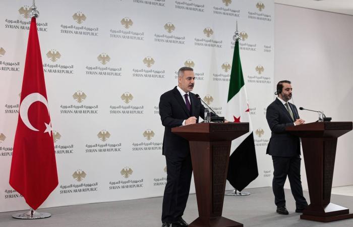 أوجلان
      يطالب
      «قسد»
      بالتخلص
      من
      عناصرها
      الأجنبية