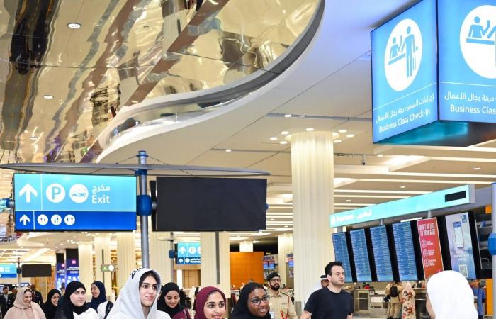 كيف
      تقضي
      احتفالات
      رأس
      السنة
      في
      بلدين
      مختلفين؟