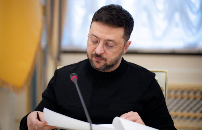 انفتاح
      أوكراني
      مشروط
      على
      تسوية
      في
      دونباس