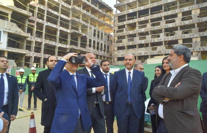 مقر
      وزارة
      الداخلية
      المصرية
      بالقاهرة...
      من
      مبنى
      مهيب
      إلى
      مجمع
      ترفيهي