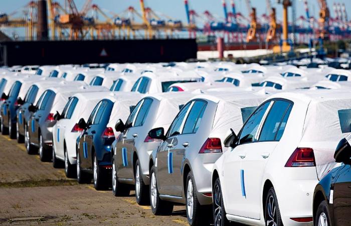 كوريا الجنوبية تمدد تخفيض ضريبتي الاستهلاك على السيارات والوقود