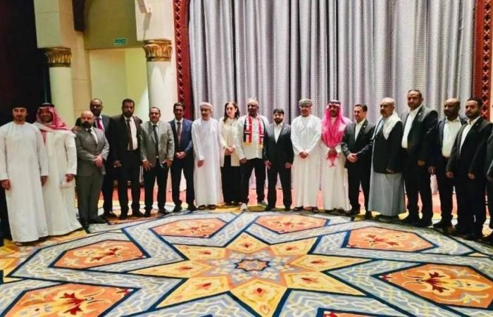 48
      ساعة
      من
      المباحثات
      المكثفة
      والتعاون
      السياسي
      والدفاعي
      بين
      السعودية
      وعمان