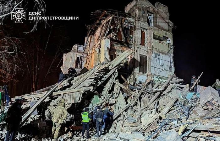 Zelenskyy
      wishes
      Putin
      would
      'perish'
      in
      Christmas
      Eve
      address