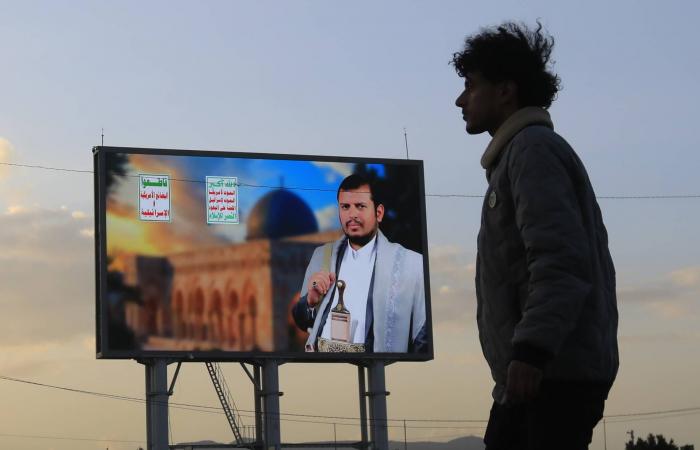 الصوماليون
      يصوتون
      في
      أول
      انتخابات
      محلية
      بنظام
      الصوت
      الواحد
      منذ
      1969