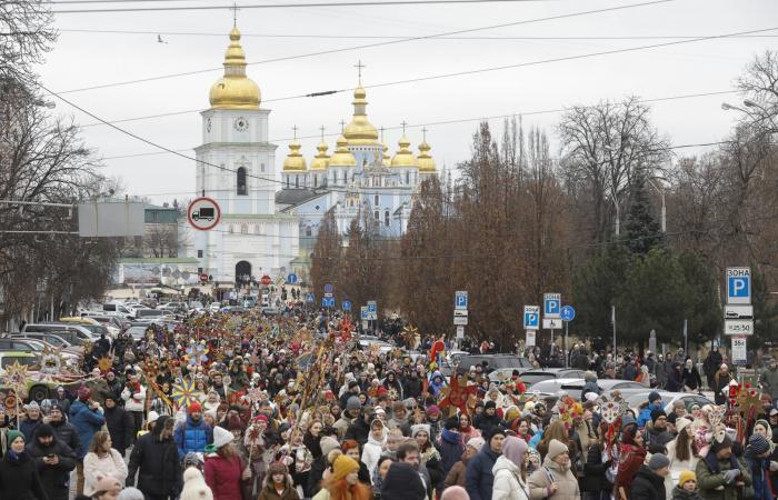 زيلينسكي
      يبحث
      هاتفياً
      مع
      ويتكوف
      وكوشنر
      «تفاصيل»
      خطة
      السلام
      مع
      روسيا
