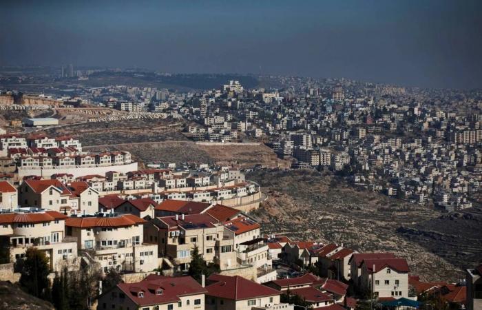 الجيش
      الإسرائيلي:
      اعتراض
      مسيّرتين
      حاولتا
      دخول
      أجواء
      إسرائيل
      من
      جهة
      الغرب