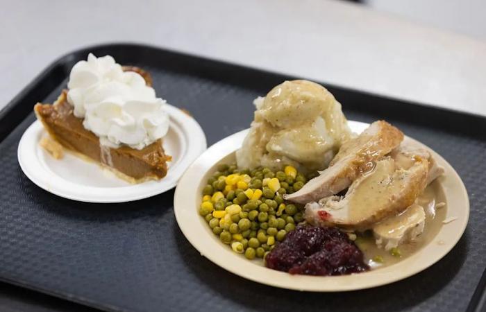 Charitable
      groups
      in
      Calgary
      mobilize
      to
      support
      those
      in
      need
      on
      Christmas
      Day