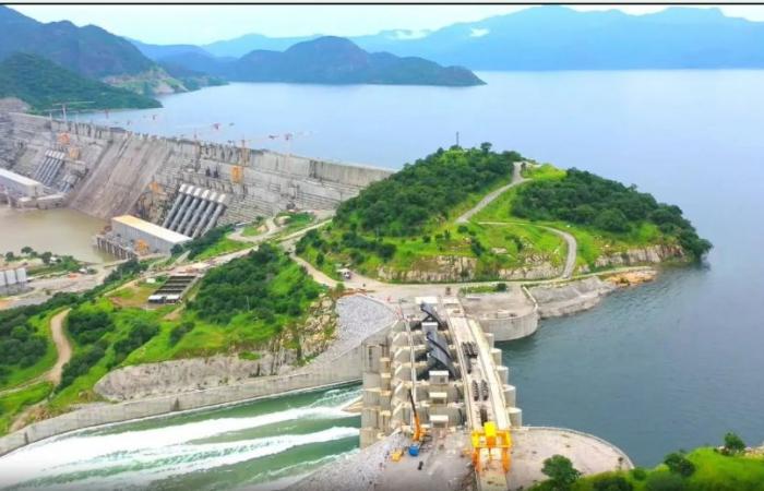 تلويح
      مصري
      بـ«إجراء
      قانوني
      دولي»
      في
      مواجهة
      أضرار
      محتملة
      لـ«سد
      النهضة»