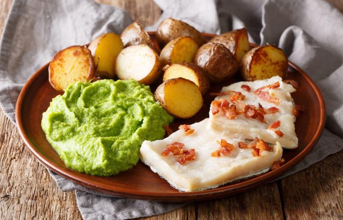 رائحة غريبة وقوام هلامي.. طبق نرويجي مثير للجدل يشهد انتعاشًا خلال عيد الميلاد