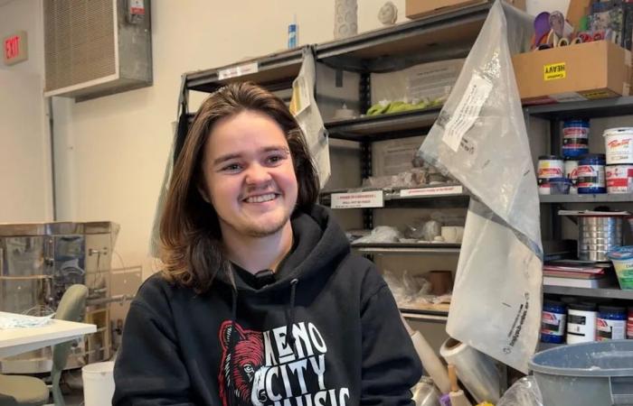 Roll
      the
      credits:
      Longtime
      Dawson
      City
      film
      fest
      producer
      retires