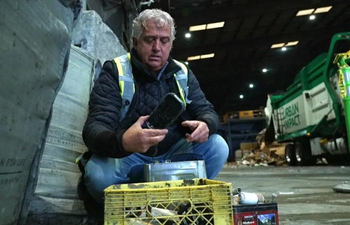 How
      the
      ubiquitous
      lithium-ion
      battery
      has
      B.C.’s
      waste
      sector
      on
      high
      alert