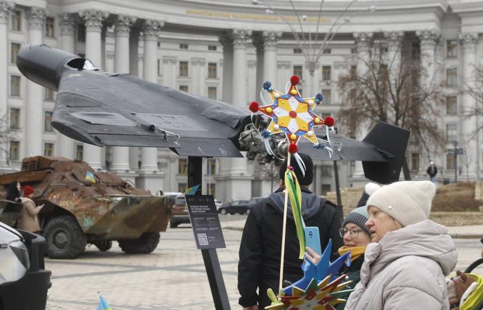 الشرطة
      السويدية
      تحقق
      في
      حادث
      أوقع
      إصابات
      ببودين
      شمال
      البلاد