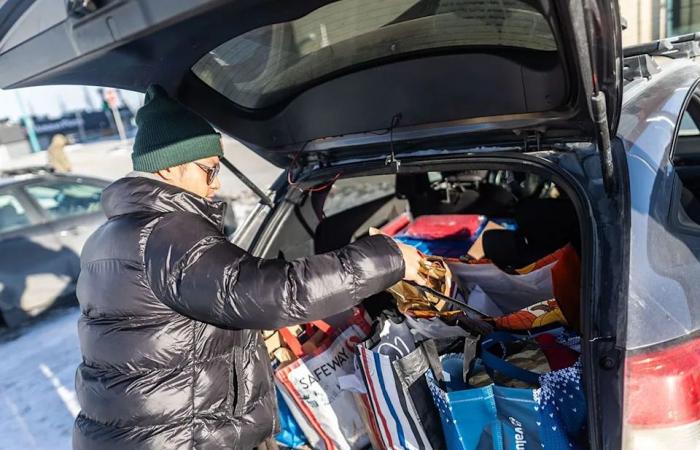 Charitable
      groups
      in
      Calgary
      mobilize
      to
      support
      those
      in
      need
      on
      Christmas
      Day