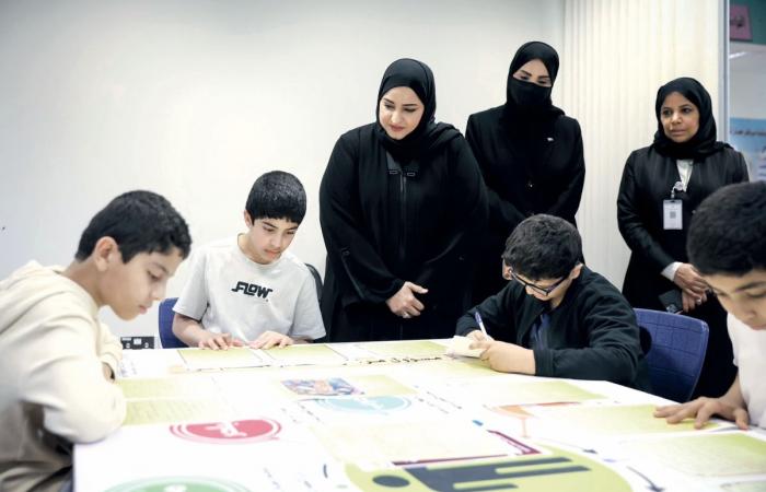 مها الرويلي تتفقد فعاليات مراكز الأنشطة الطلابية