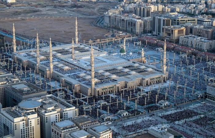 الإمارات
      ترحّب
      بجهود
      السعودية
      لدعم
      أمن
      واستقرار
      اليمن