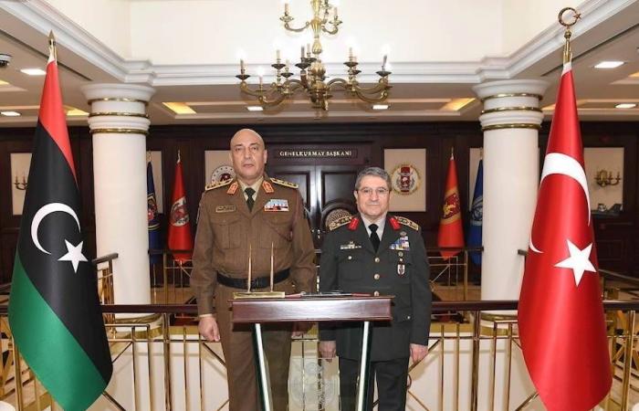 ما
      هي
      تداعيات
      وفاة
      رئيس
      الأركان
      الليبي
      وتأثيرها
      على
      المؤسسة
      العسكرية؟