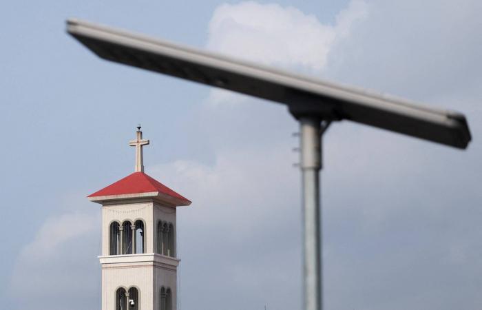 الجيش
      الأميركي
      يستهدف
      عناصر
      «داعش»
      في
      نيجيريا