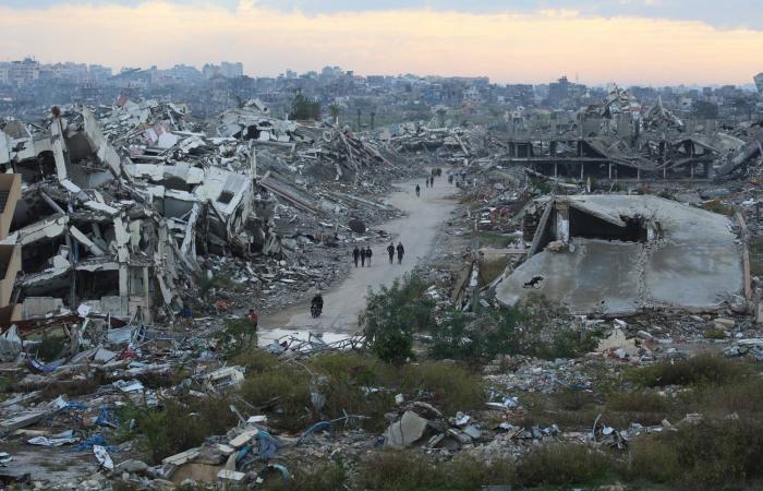 تحذيرات
      مصرية
      من
      عرقلة
      «مسار
      اتفاق
      غزة»
      وتجزئة
      الإعمار