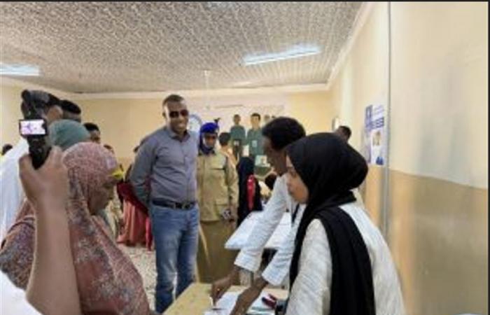 رئيس
      وزراء
      السودان:
      مبادرتنا
      للسلام
      تستند
      إلى
      مرجعيات
      منها
      إعلان
      جدة